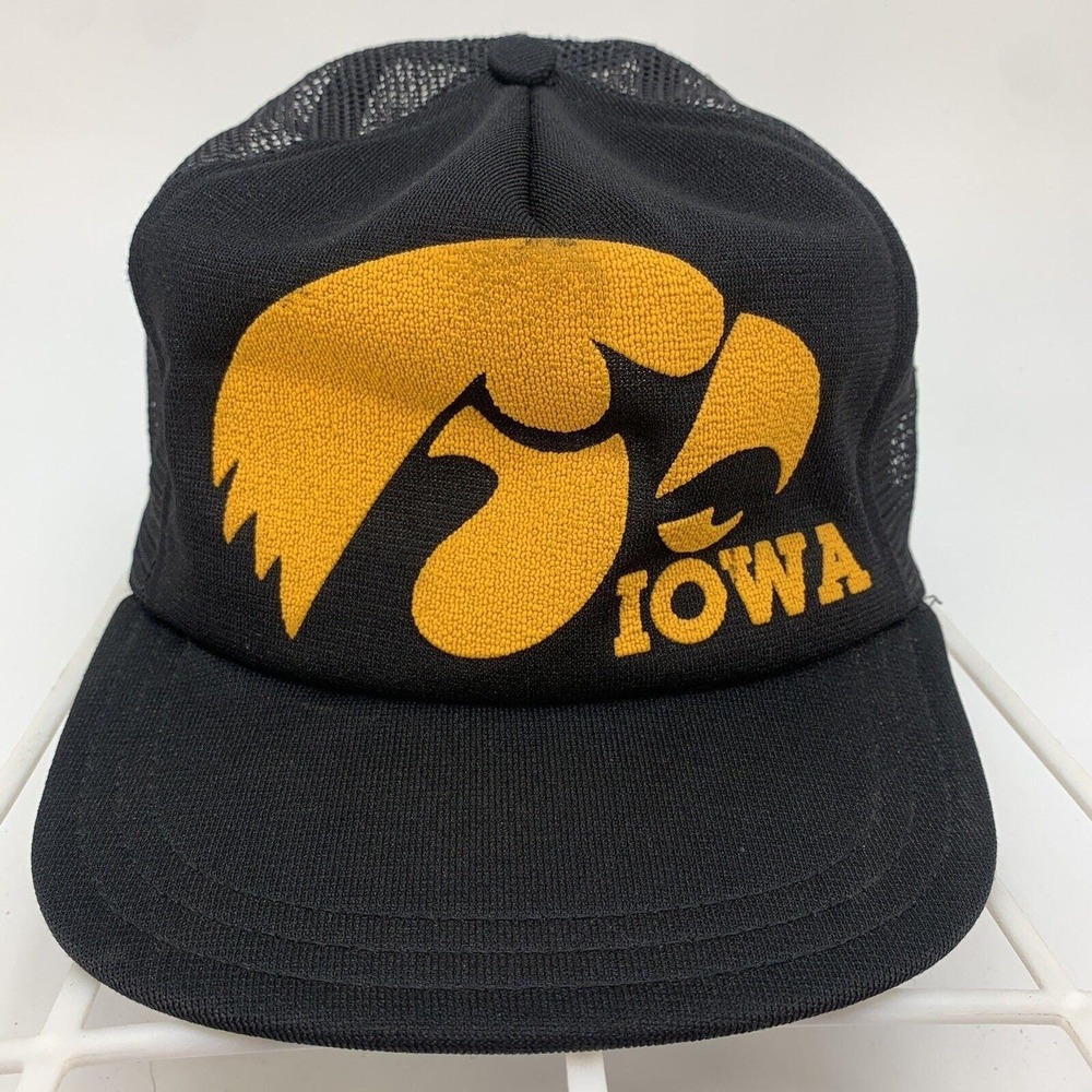 Vintage Iowa Hawkeyes Yellow Script Black Mesh‎ Trucker Snapback Hat